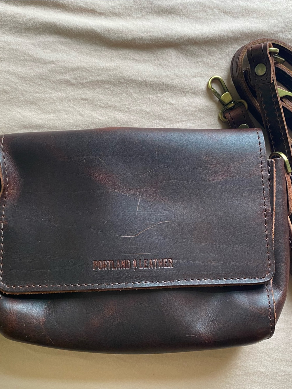 Portland Leather Metro Crossbody Mini